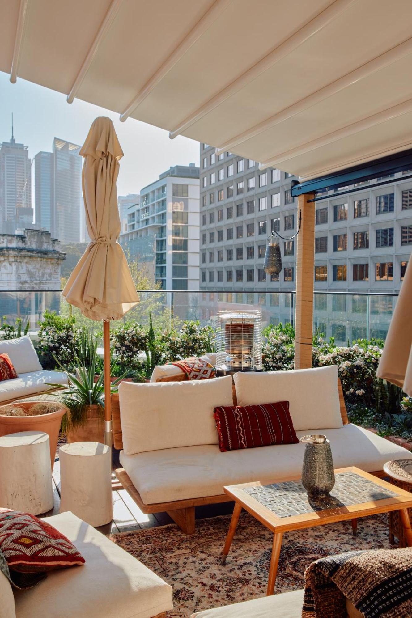 The Strand Hotel Sydney Exterior photo